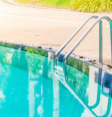 Routine-Pool-and-Fountain-Maintenance